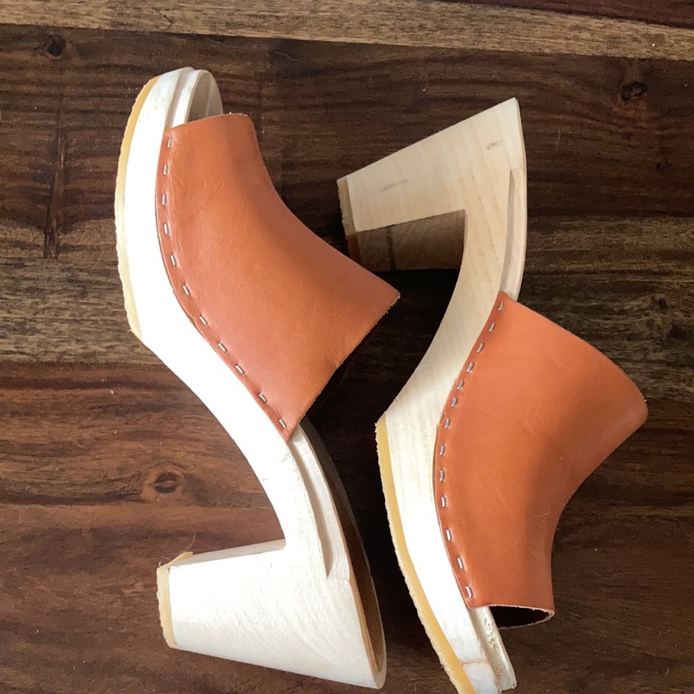 Bryr Clog - Jayne Leather High Heel